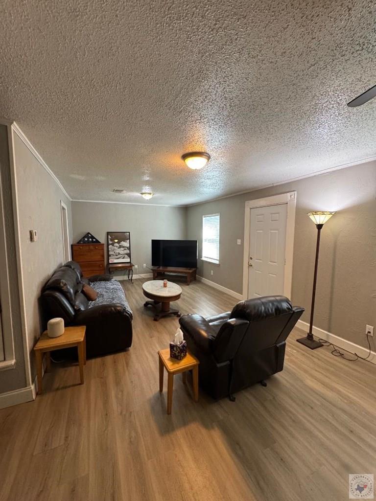 9 Sherman, Hooks, TX 75561 — photo 2