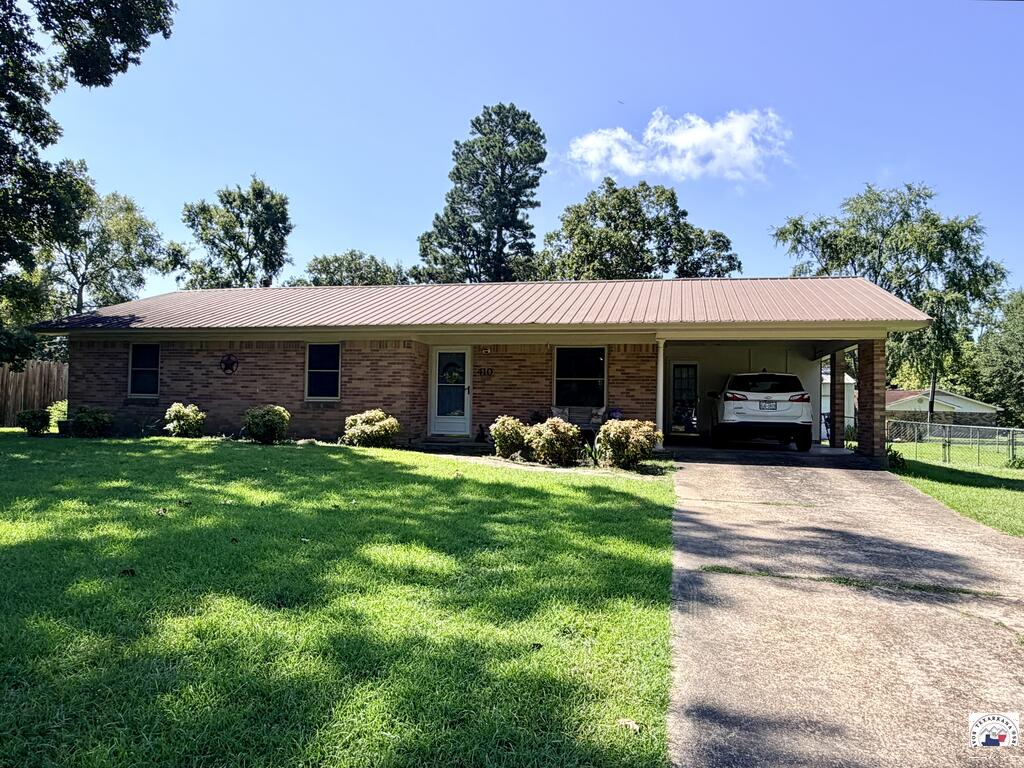 410 Cummings Ln — photo