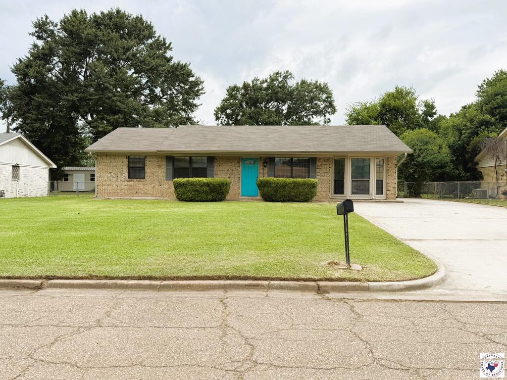 4809 Parkland Dr — photo