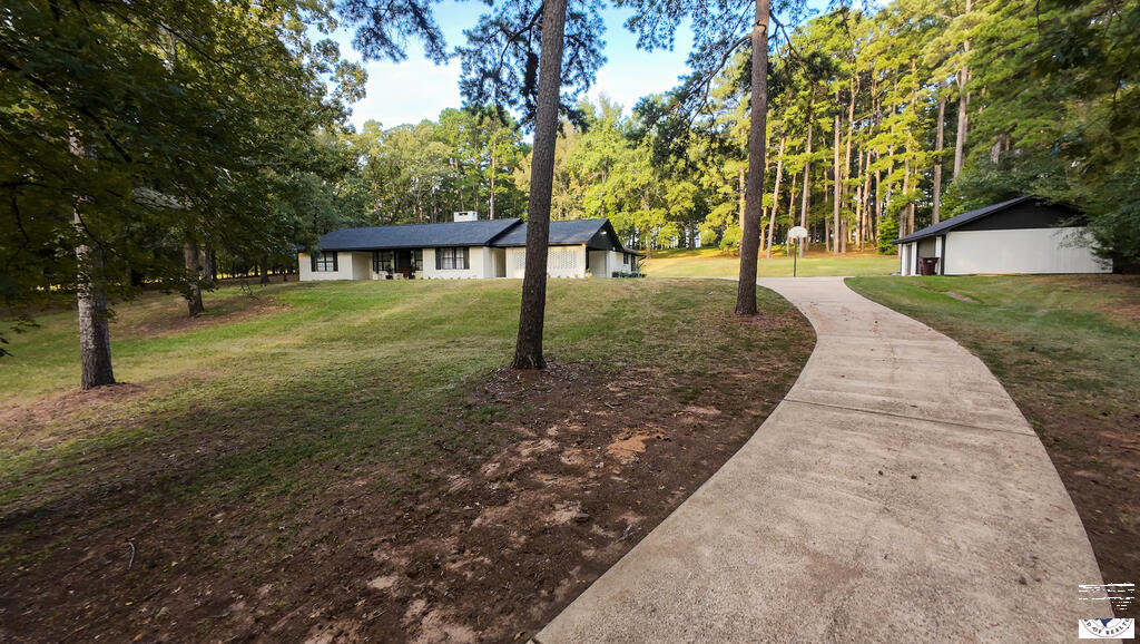 316 Woodland Lake Dr — photo