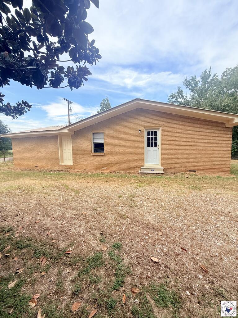 3811 Buchanan Loop Rd — photo