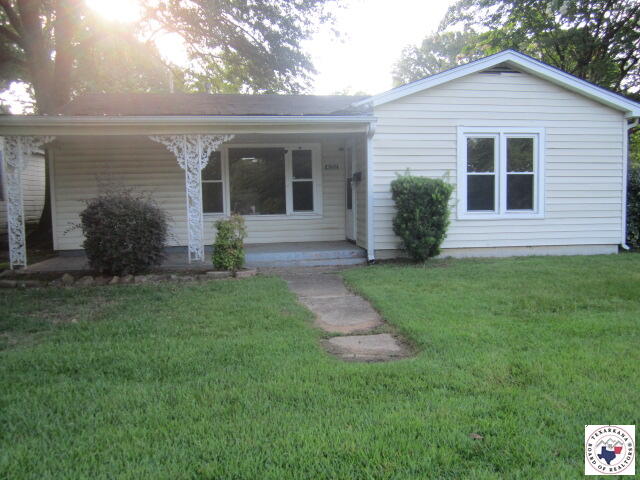 4202 Main Street — photo