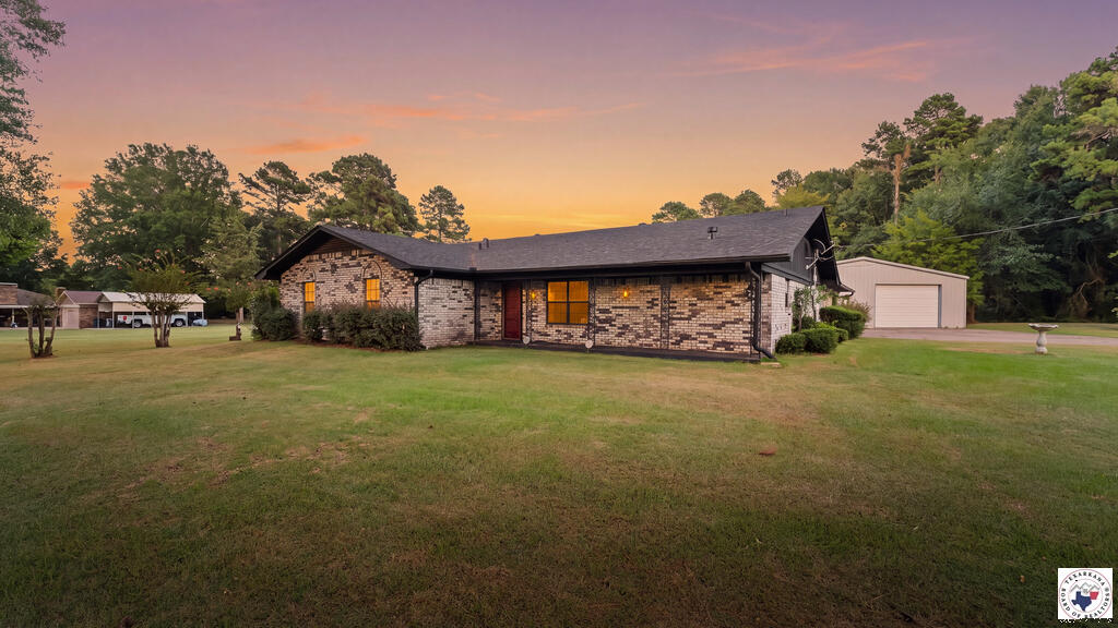 2523 Buchanan Loop Rd — photo