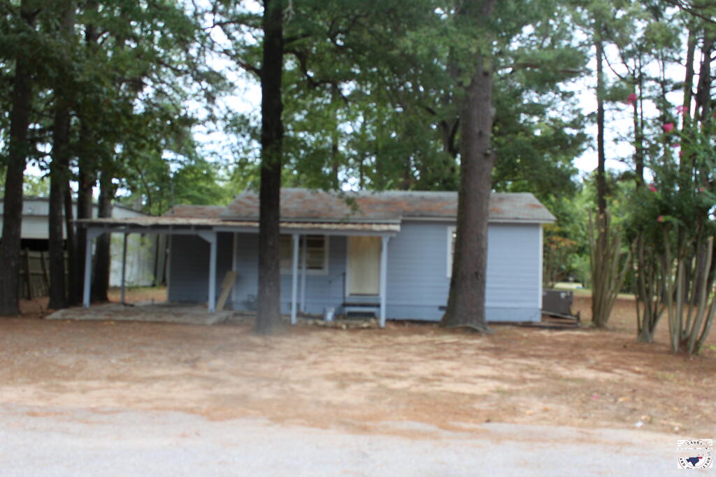 1307 Center St — photo