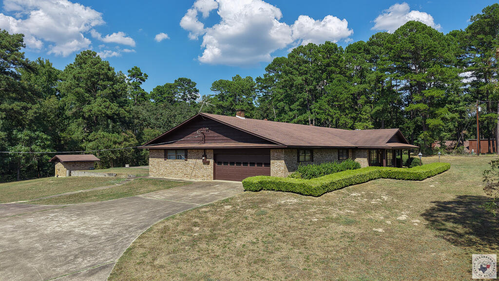 2115 E Pinecrest, Atlanta, TX 75551 — photo 2