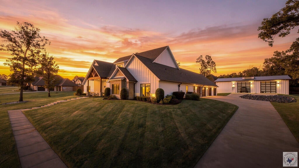264 Southern Lake Rd. — photo