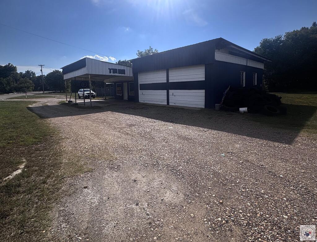 1702 S Lake Dr. — photo