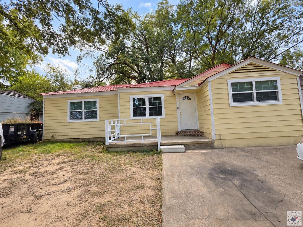 912 Guam — photo