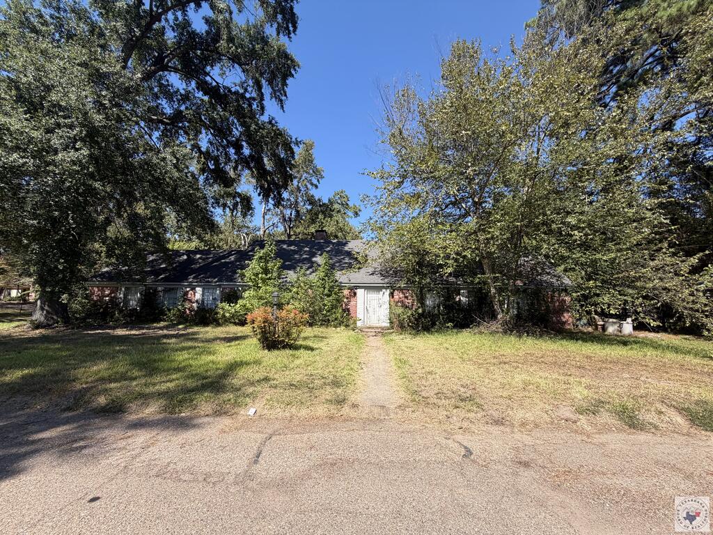 42 Broadmoor — photo