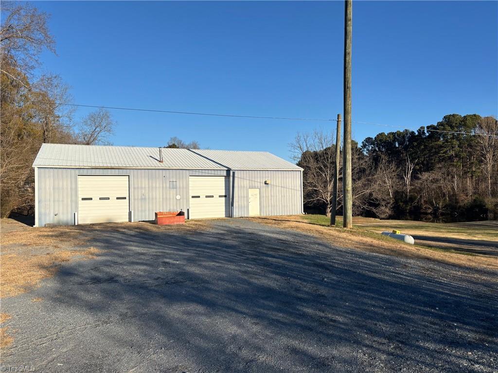 1449 Old Liberty Road — photo