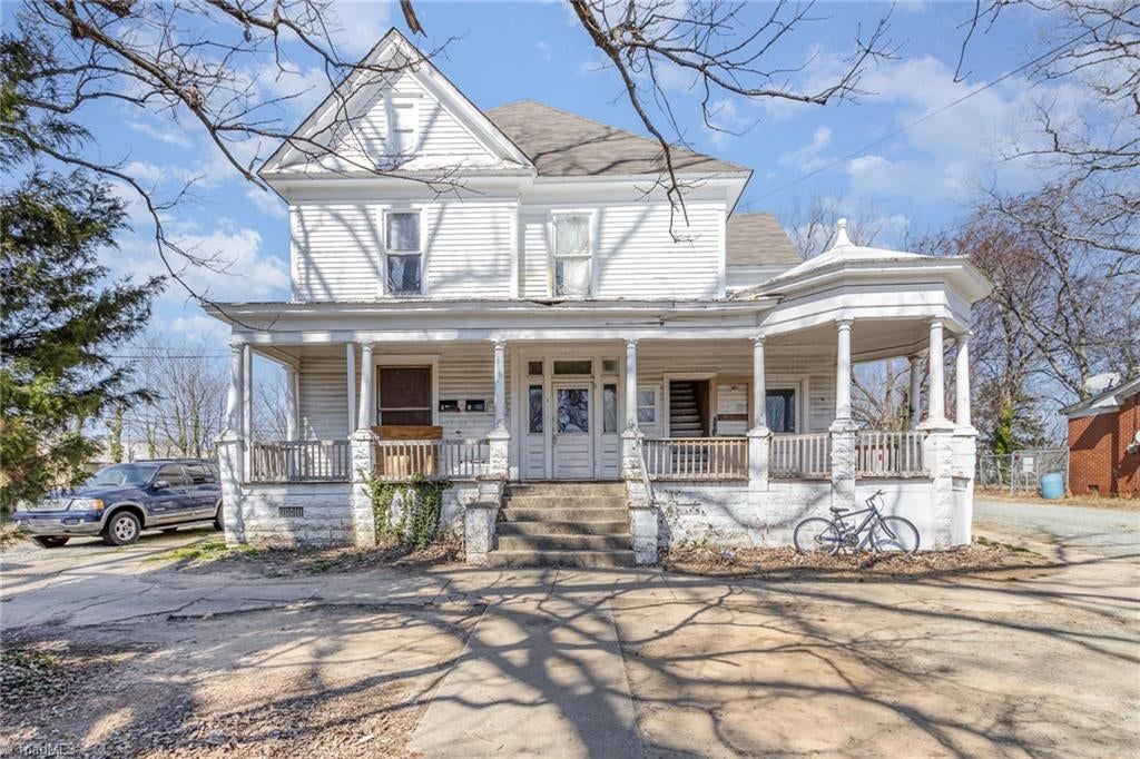 616 N Mebane Street — photo