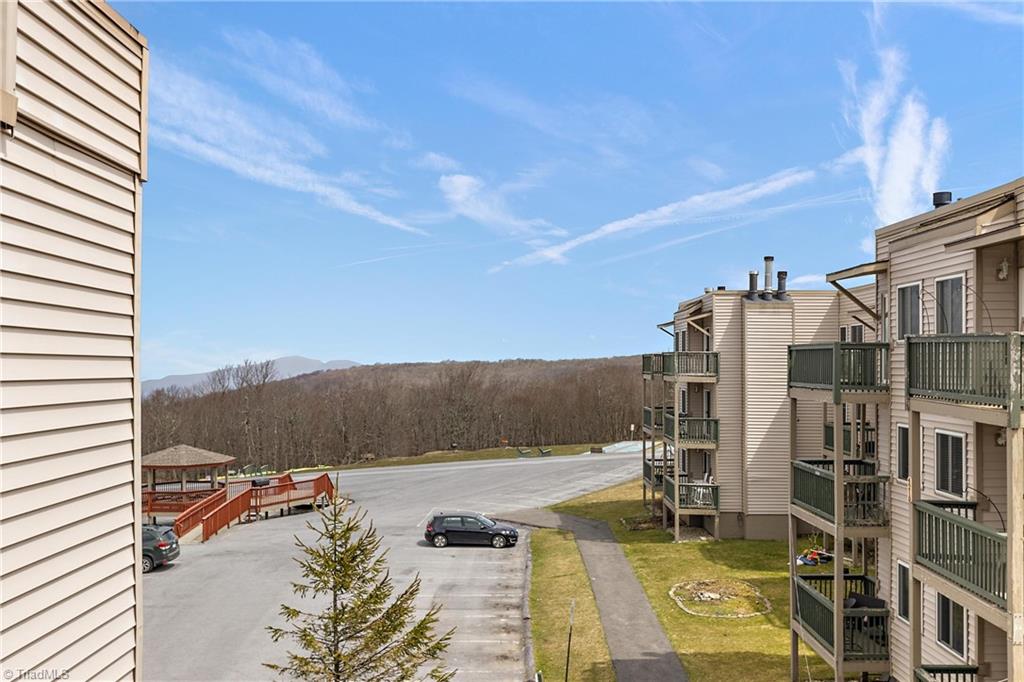 301 Pinnacle Inn Road #3302 — photo