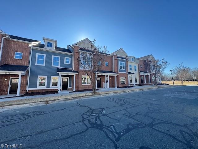 1902 Everitt Street — photo