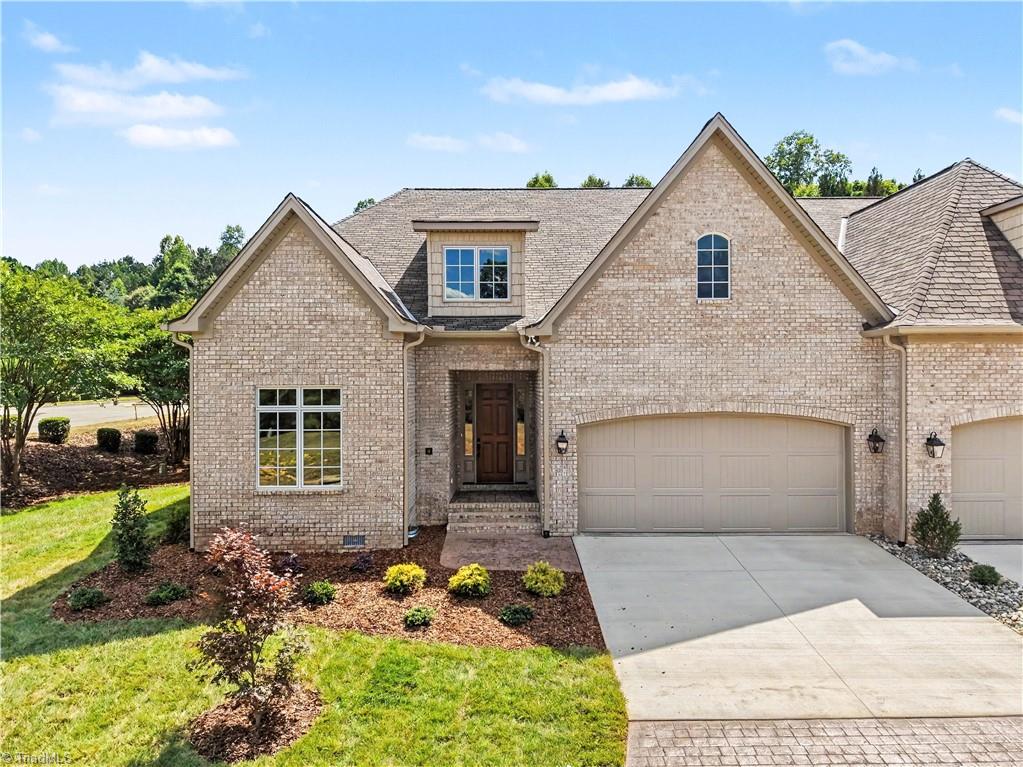 16 Creswell Manor Drive — photo