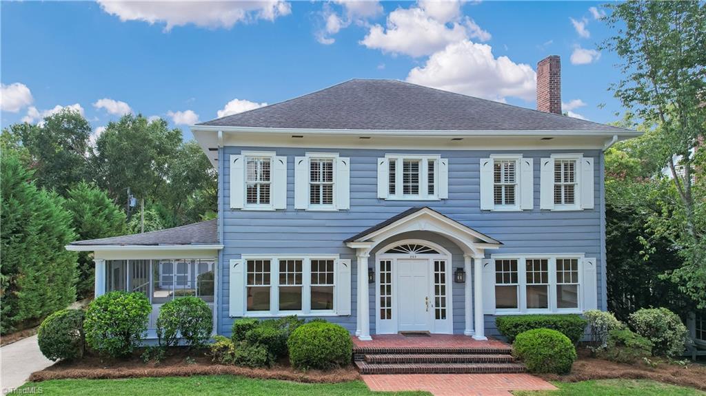 209 W Bessemer Avenue — photo