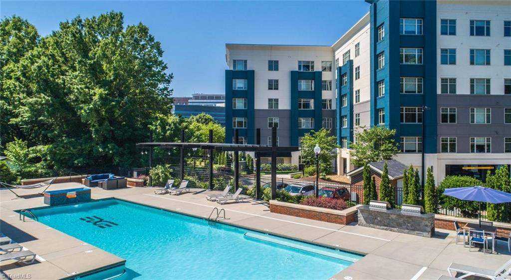 111 Edgeway Drive #B2 — photo