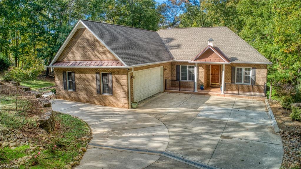 906 Rocky Cove Lane — photo