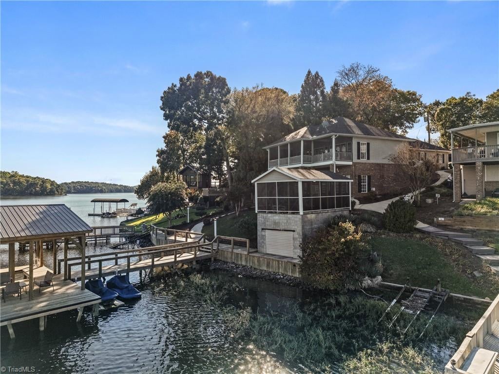 348 Shoreline Road — photo