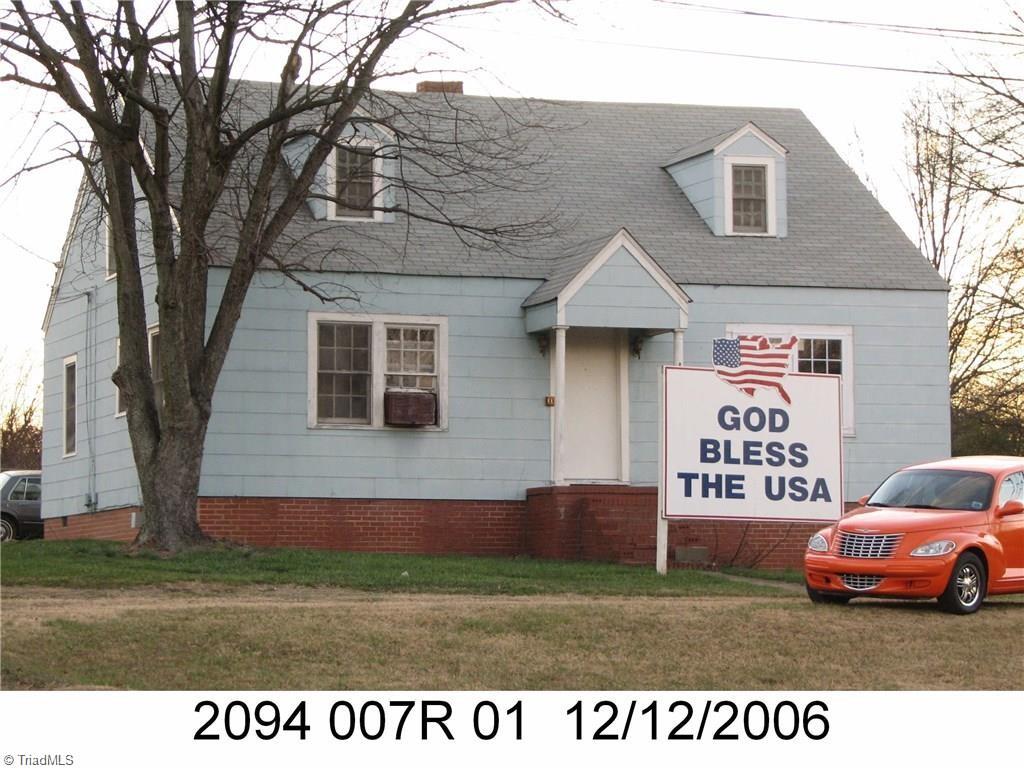 4379 & 4391 Silas Creek Parkway — photo
