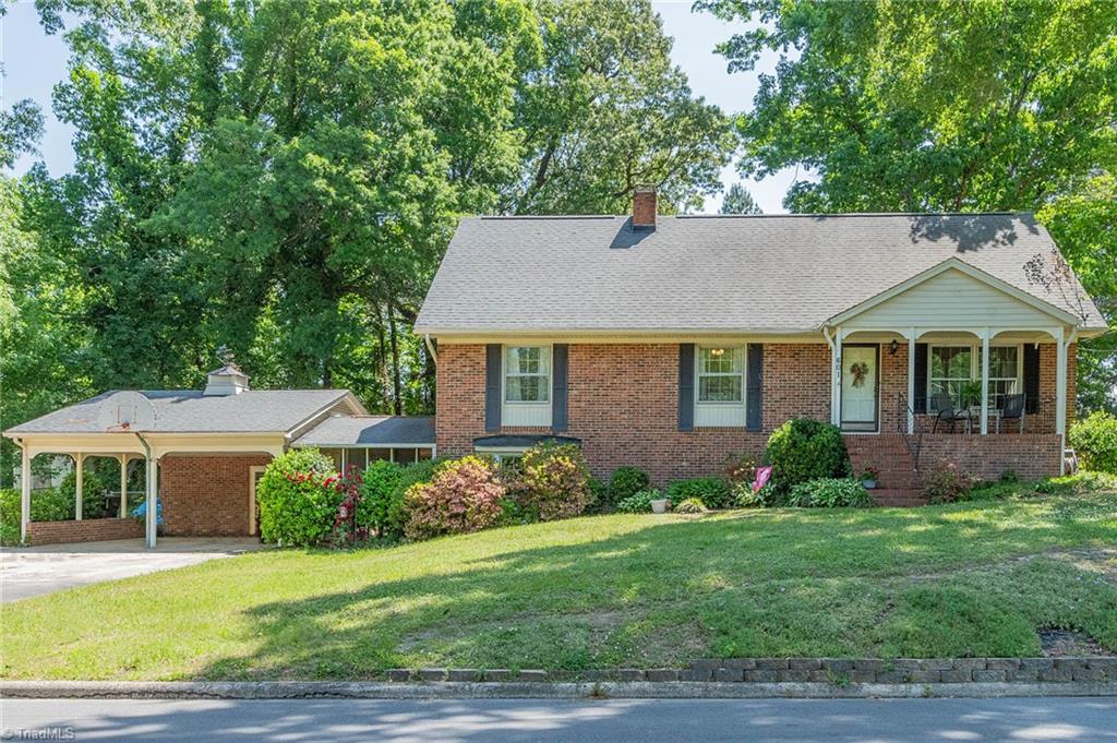 601 Longview Drive — photo