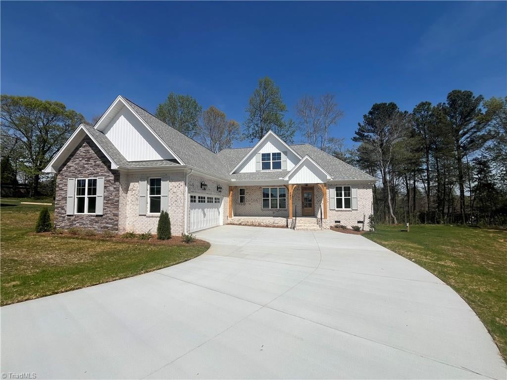 280 Dyna Drive — photo