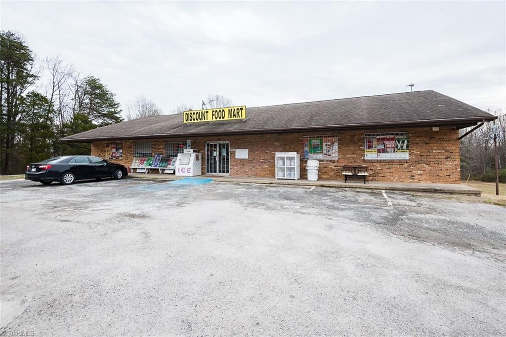 7980 Nc Highway 700 — photo