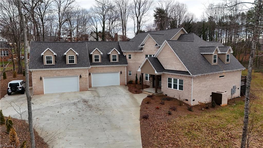 128 Provence Court — photo