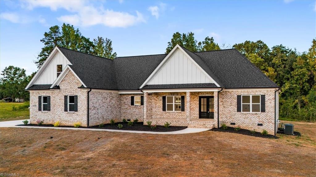 5090 Southern Pines Drive — photo