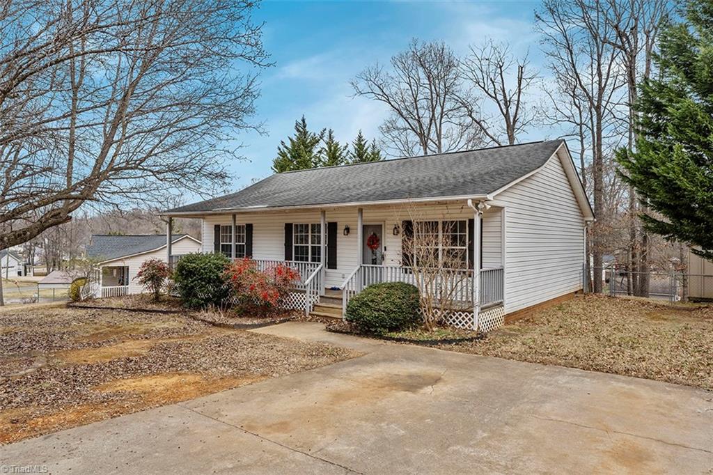 113 Falling Creek Drive — photo