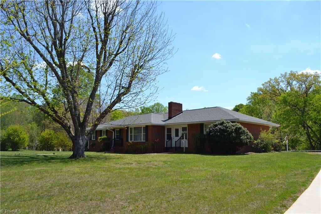 674 Priddy Loop — photo