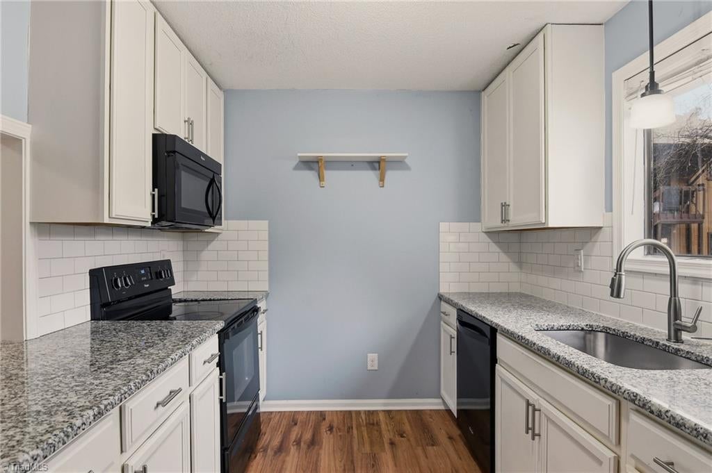 118 Cloister Oaks Circle — photo