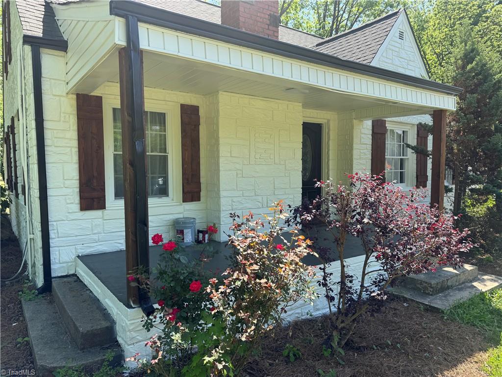 5719 Hackney Road — photo