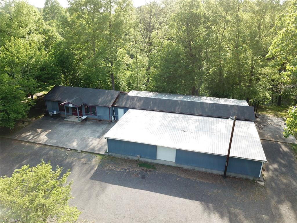 347 Kings Highway — photo
