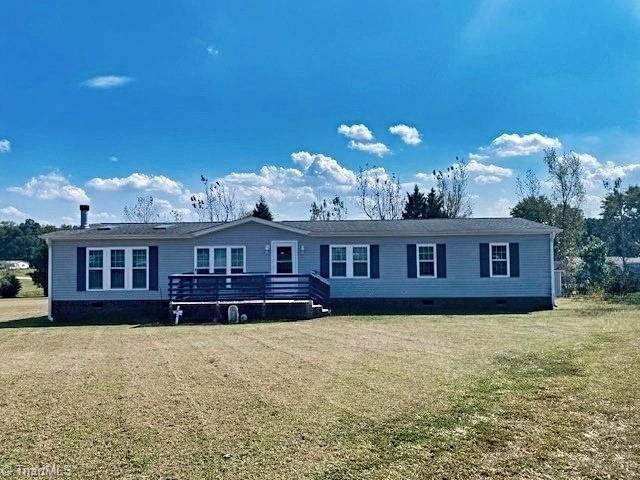 152 Crystal Lake Drive — photo