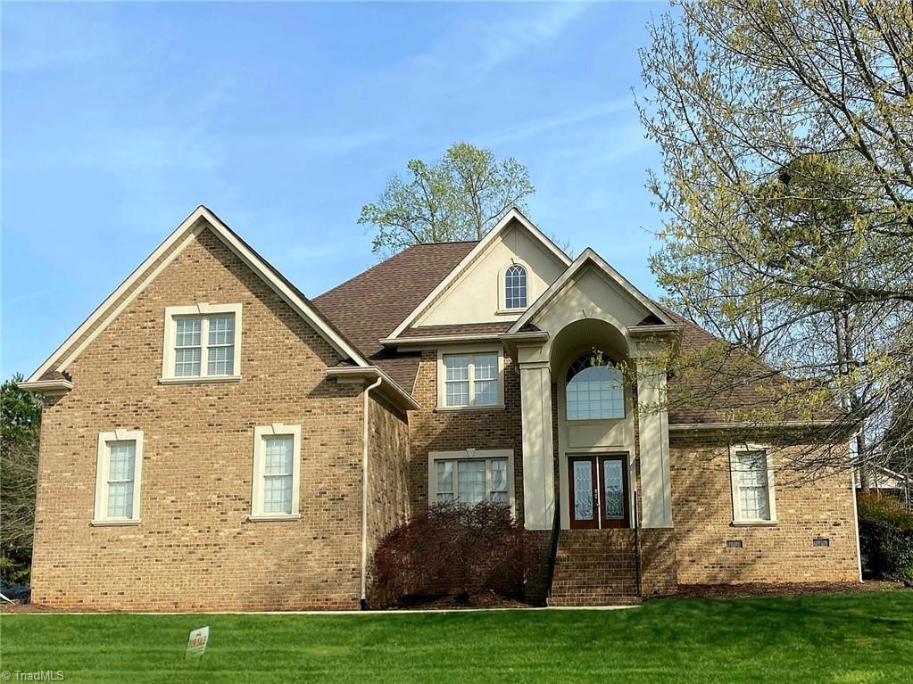 1004 Dunleigh Drive — photo