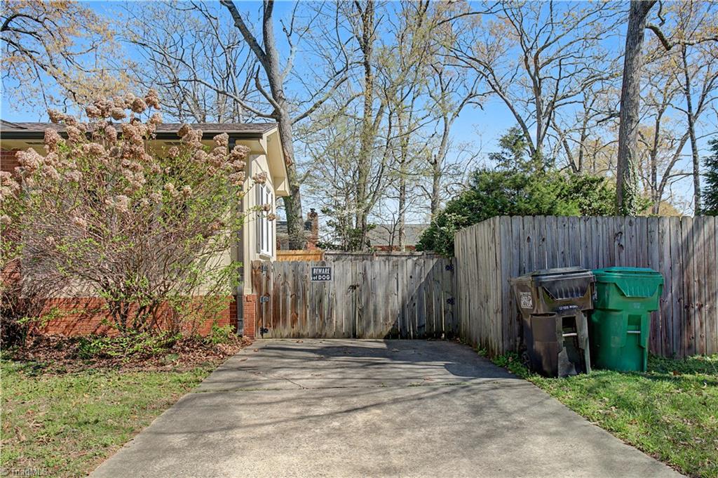 219 Rockspring Road, High Point, NC 27262 — photo 3