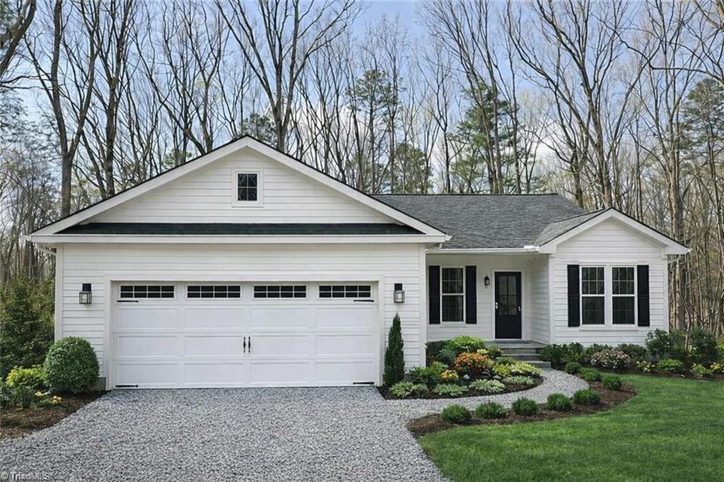 348 Woodland Drive — photo