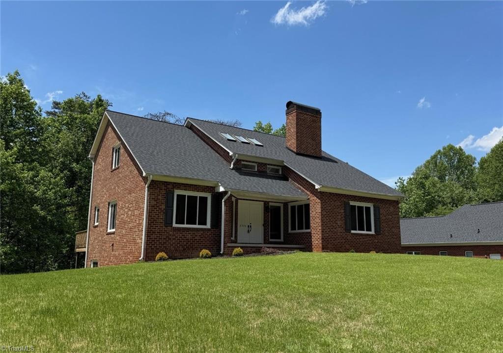 2528 Treetop Lane — photo