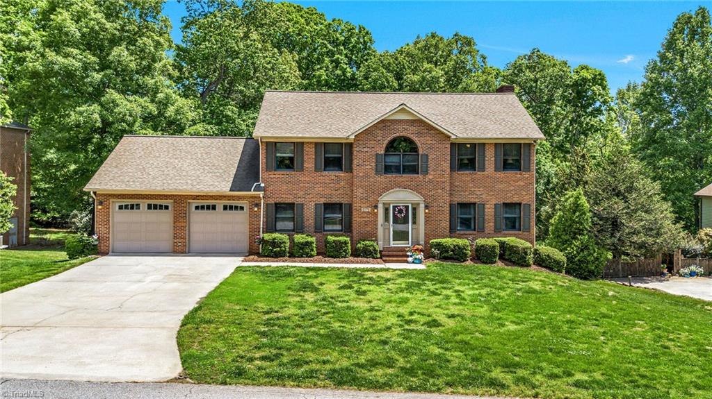 2173 Hawthorne Lane — photo