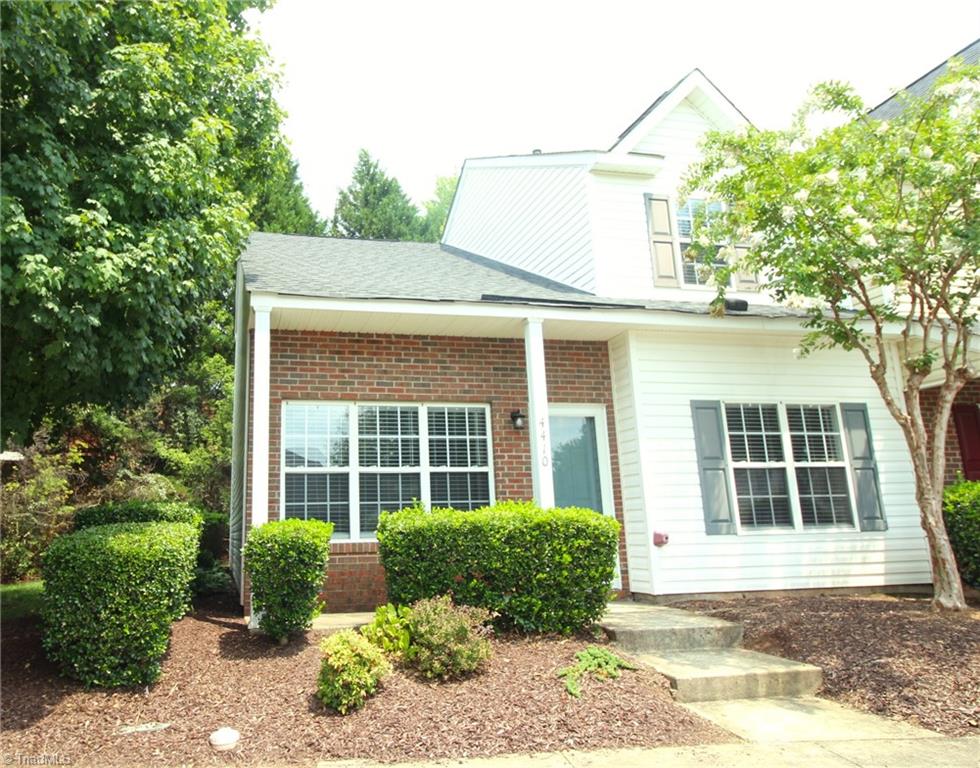 4410 Carlys Way — photo