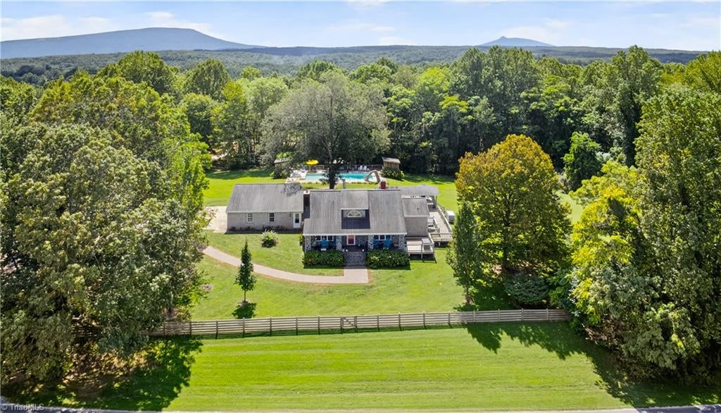 1119 Brown Mountain Road — photo