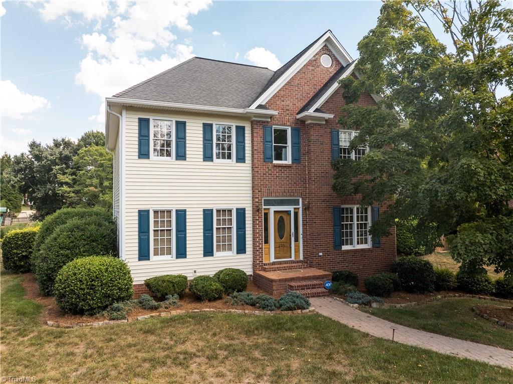 225 Fox Ridge Circle — photo