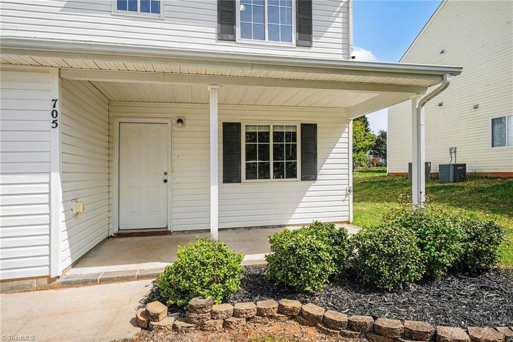 705 Topsail Drive — photo