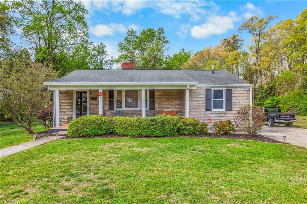 219 Hastings Drive — photo