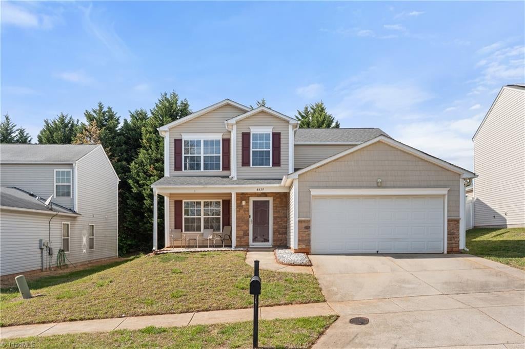 4439 Vernon Circle — photo