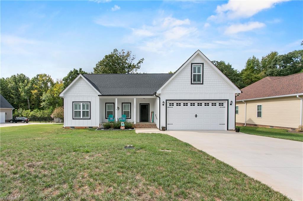 1205 Stonewyck Drive — photo