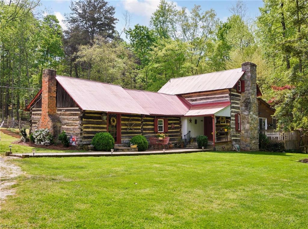 7198 Spring Hill Road — photo
