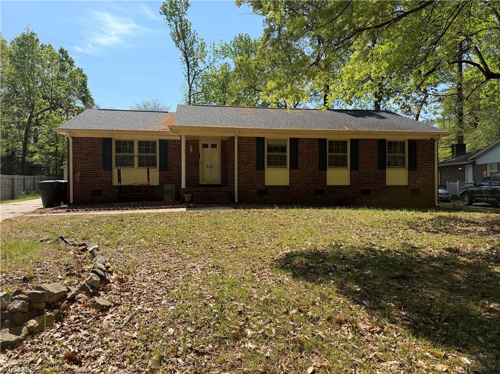323 Largo Drive — photo