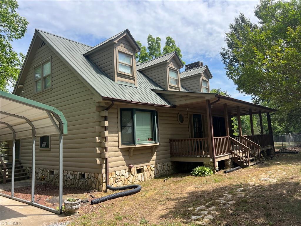 5875 Groometown Road — photo