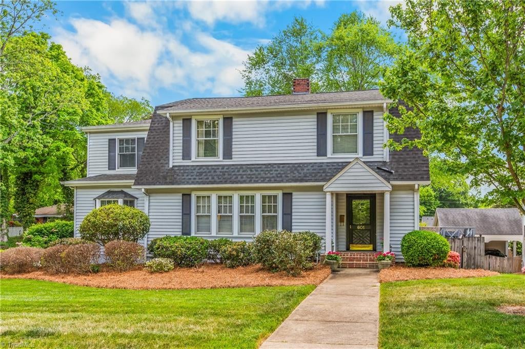 601 Colonial Drive — photo